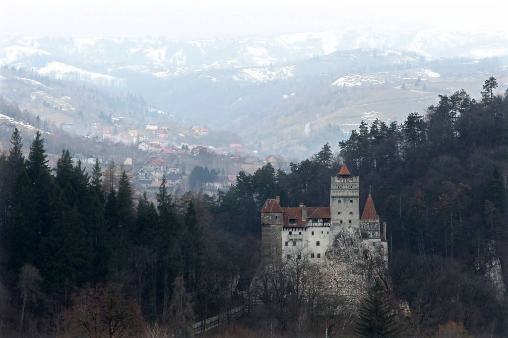 Castelo de Drácula atrai visitantes com doses de vacina contra Covid-19