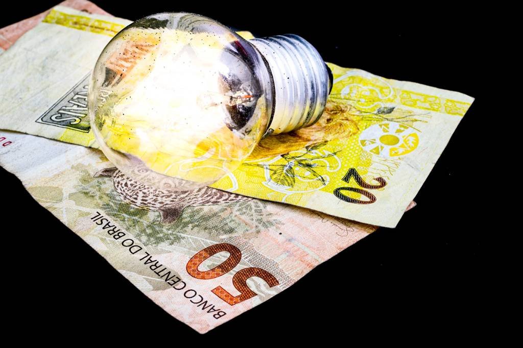 Usuários de energia já pagaram R$ 25,8 bilhões em subsídios neste ano