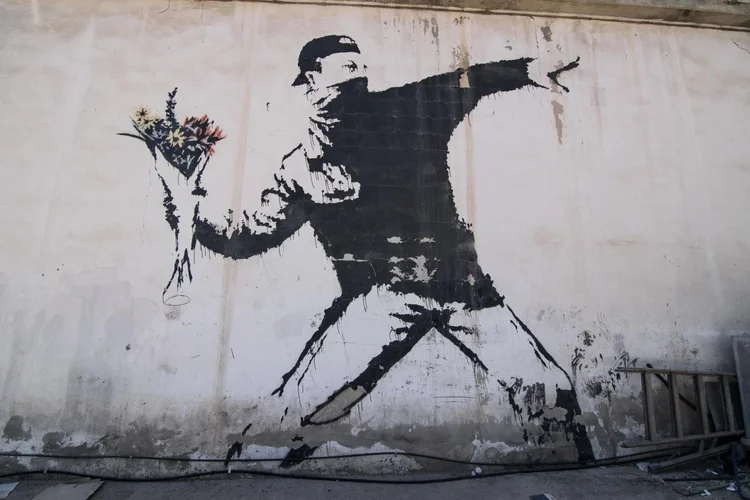 Primeiras obras de Banksy apareceram em Bristol, na Inglaterra (MATTHIAS KESTLE / ALAMY STOCK PHOTO / BANKSY/Divulgação)