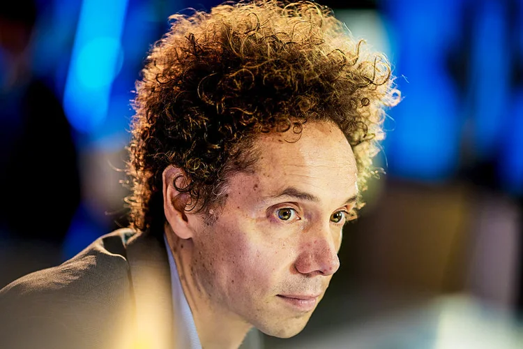 Gladwell explica complexos conceitos científicos e nos fazer pensar sobre os dilemas morais do uso da tecnologia (Jerome Favre/Bloomberg/Getty Images)