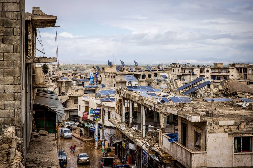 Como a energia solar virou questão de sobrevivência para refugiados sírios