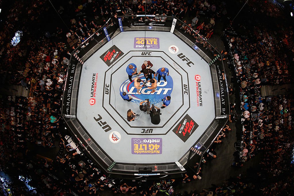 UFC Fight Pass: Lançada no dia 1º de janeiro no Brasil, a plataforma de streaming é um serviço de assinatura para esportes de combate com preço de R$ 24,90 (Josh Hedges/Getty Images)