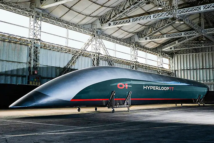 De acordo com a startup, a intenção é ter um meio de transporte que não tenha um preço proibitivo para a população (HyperloopTT/Divulgação)