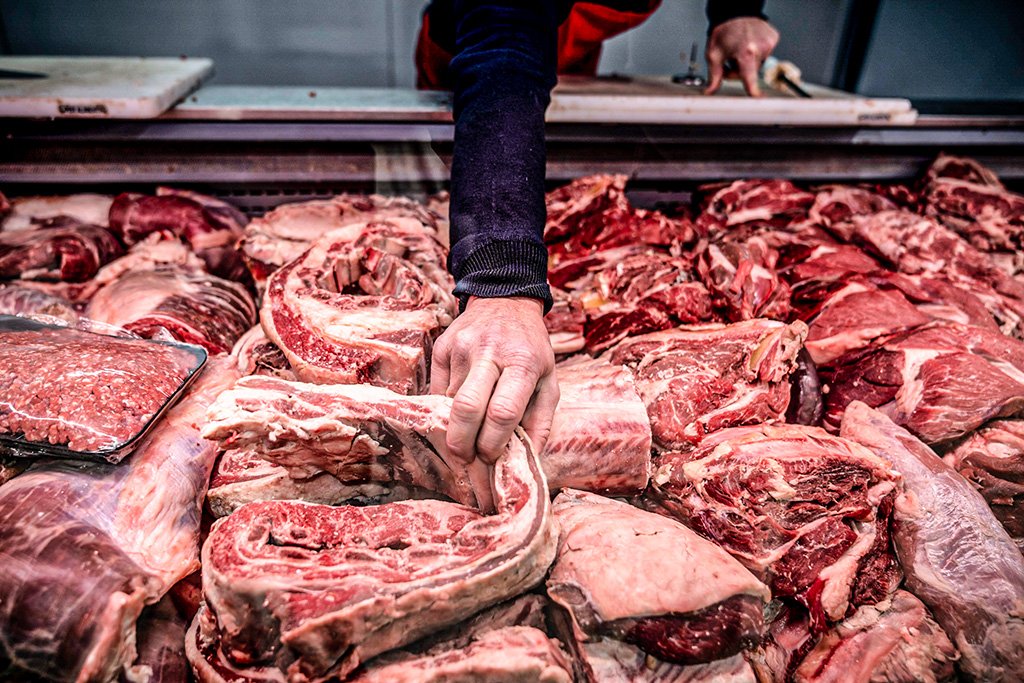 Argentina discute suspender exportação de carne bovina por 15 dias