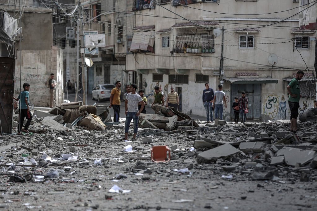 Faixa de Gaza: brasileiros não estão na quarta lista de estrangeiros autorizados a deixar enclave (Ali Jadallah/Anadolu Agency/AFP)