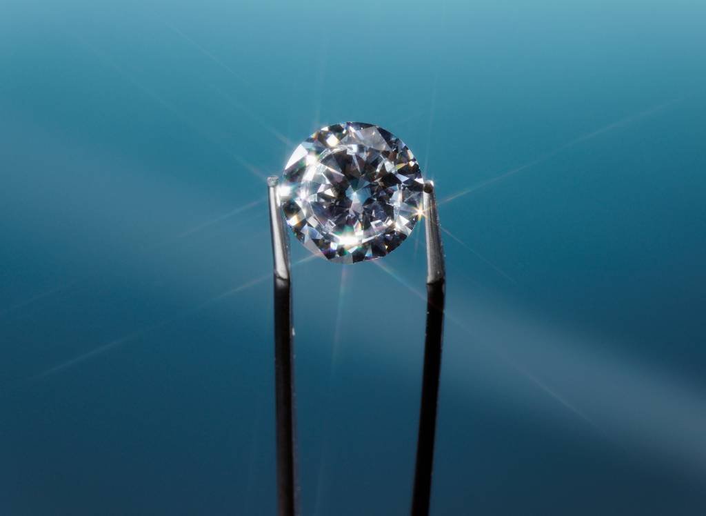 Pandora anuncia uso de diamantes fabricados em laboratório