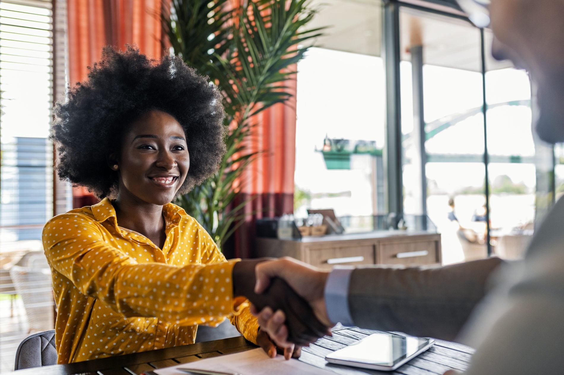 Deixe uma boa impressão na entrevista de emprego com essas 3 dicas