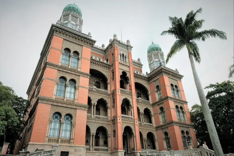 O centro terá uma sede em Pequim e outra no Campus Manguinhos da Fiocruz, no Rio de Janeiro (foto) (YASUYOSHI CHIBA/AFP/Getty Images)