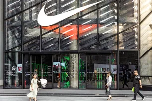 Imagem referente à matéria: Vendas da Nike caem 10% em meio a desafios no varejo e mudança na liderança