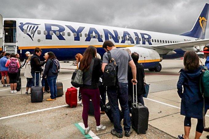 Ryanair: companhia é a única aérea internacional que não tem acordo coletivo na Espanha. (Hannah McKay/File Photo/Reuters)