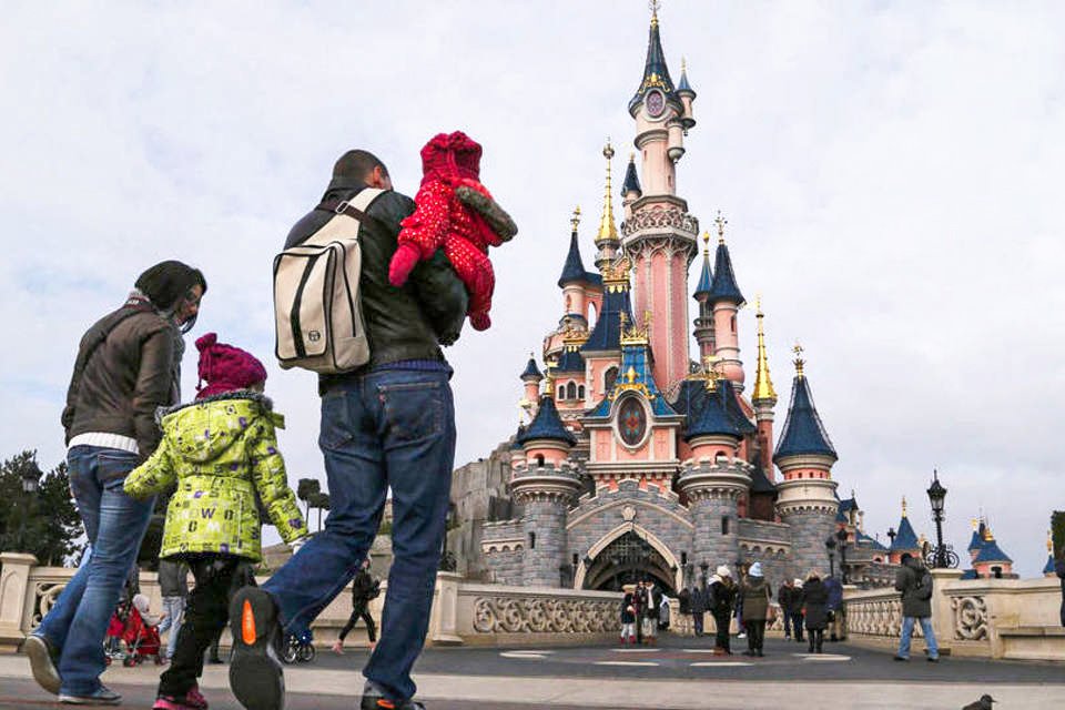 Fechada desde outubro, Disneyland Paris já tem data para reabrir