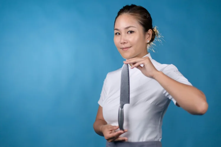 Vicky Lau, de Hong Kong, primeira mulher chef da Ásia a obter duas estrelas Michelin. (Jerome Taylor/AFP Photo)
