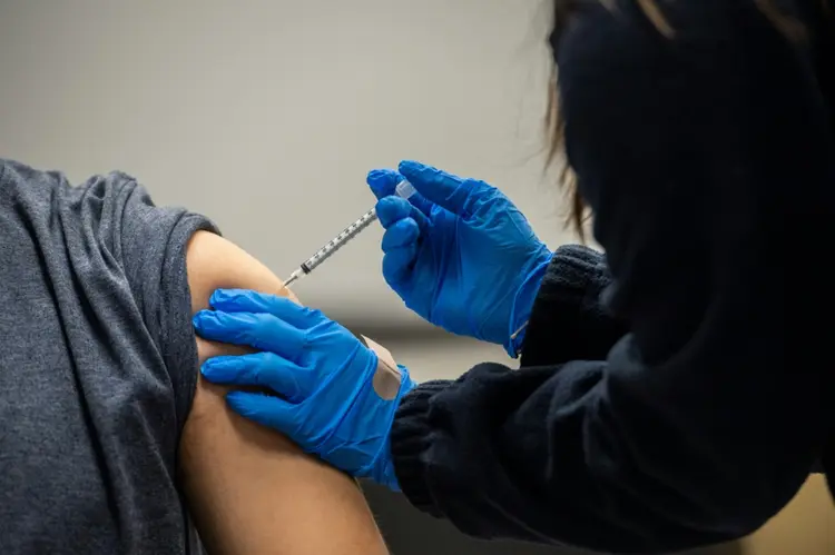 Vacina: o Mato Grosso do Sul é o Estado onde a aplicação da primeira dose está mais avançada (AFP/AFP)