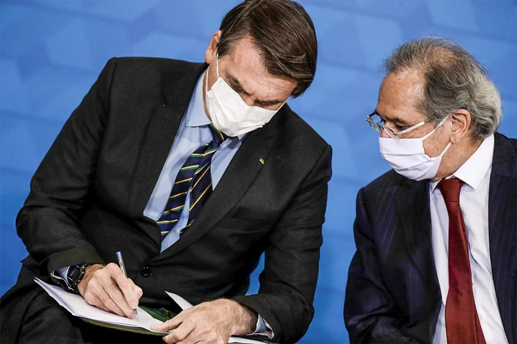 Presidente Jair Bolsonaro com ministro da Economia, Paulo Guedes (Ueslei Marcelino/Reuters)