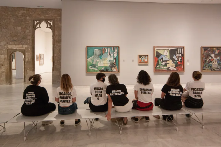 Protesto no Museu Picasso em Barcelona. (Ismael Llopis/Reuters)