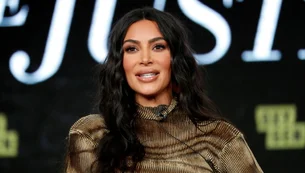 Julgamento do roubo de joias de US$ 10 milhões de Kim Kardashian começa em Paris; entenda o caso
