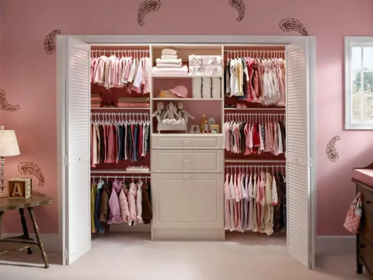 Decoração de quarto pequeno: tipos de armários e organização. (Viva Decora/Divulgação)