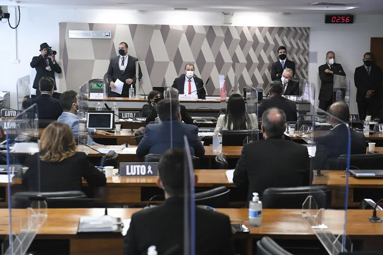 CPI da Covid ouve servidor do Ministério da Saúde que autorizou importação da Covaxin (Jefferson Rudy/Agência Senado/Flickr)