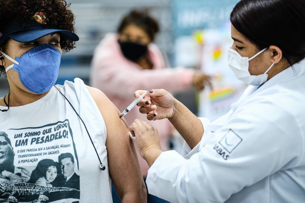 Lewandowski manda governo federal garantir a SP vacinas de 2ª dose