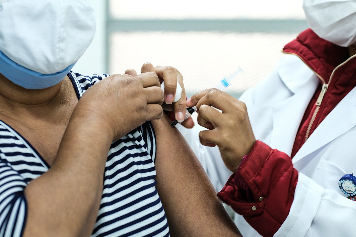 São Paulo bate recorde de aplicação de doses de vacina em um único dia