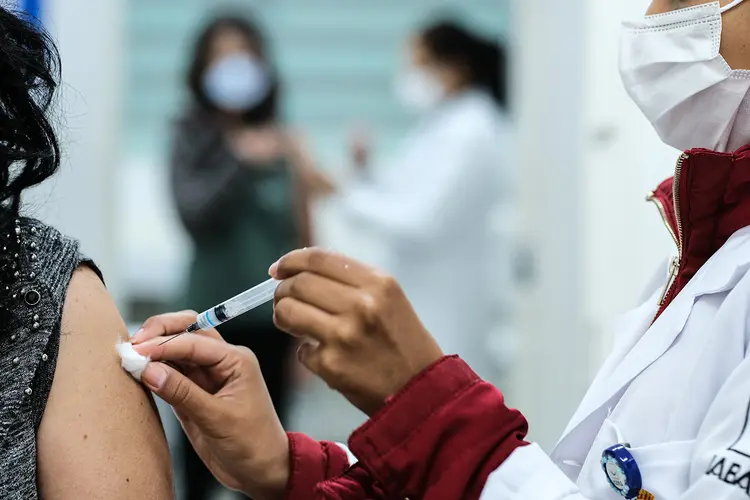 Vacinação contra a covid-19 em São Paulo. (Eduardo Frazão/Exame)