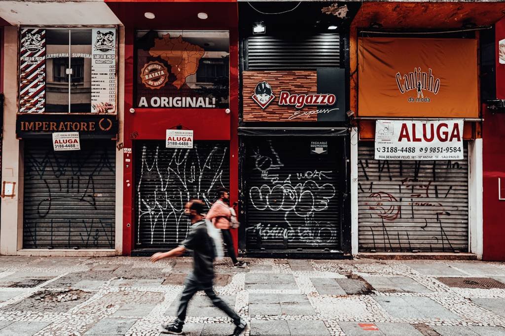 Passados os anos de glória do centro de São Paulo, os problemas urbanos e sociais da região motivaram a saída de muitas empresas  (Eduardo Frazão/Exame)
