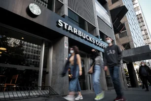 Imagem referente à matéria: Novo conceito? Starbucks vai reinstalar centenas de milhares de assentos em lojas