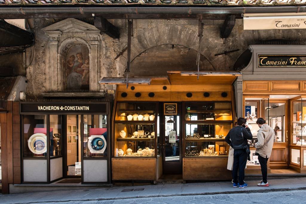 Joalheiros de Florença anseiam pela volta dos turistas