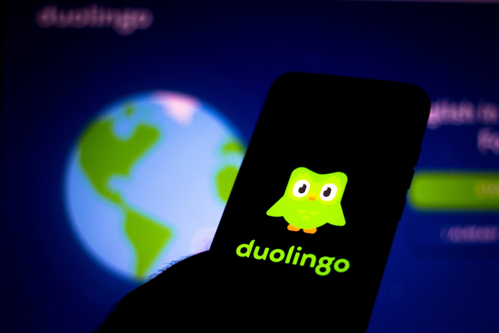 Duolingo dispara 40% em estreia na Nasdaq e é avaliado em US$6,5 bi