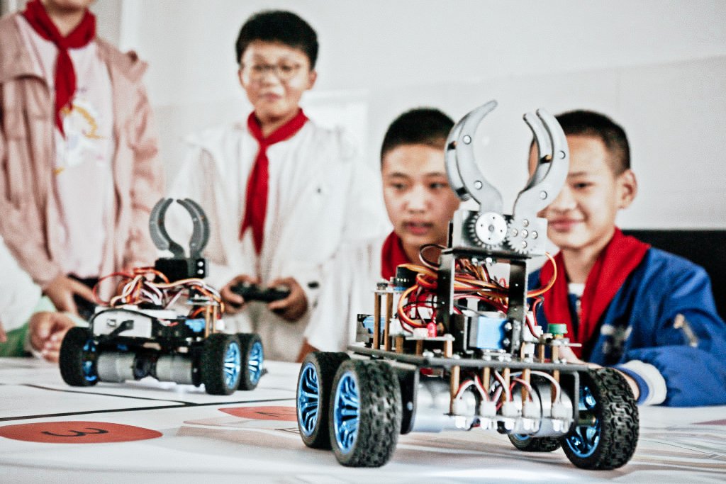 China apoia empresas de robótica com fundo industrial de 100 bilhões de yuans