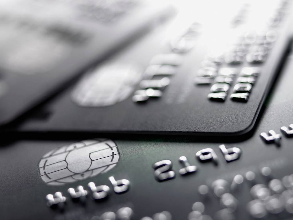 Juros para cartão de crédito: Banco Central não discute teto para modalidade, diz diretor