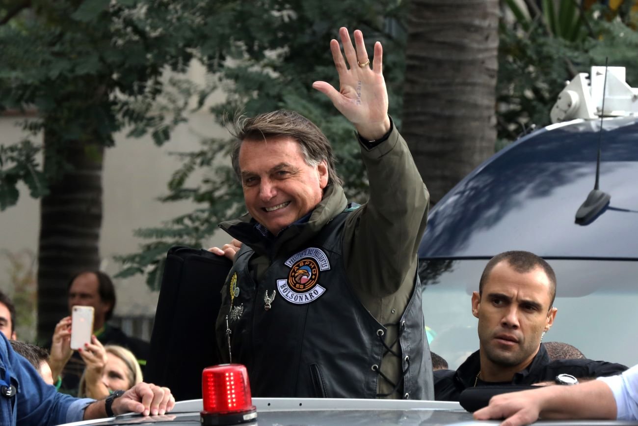 Bolsonaro volta a defender fim de uso de máscaras em manifestação em SP