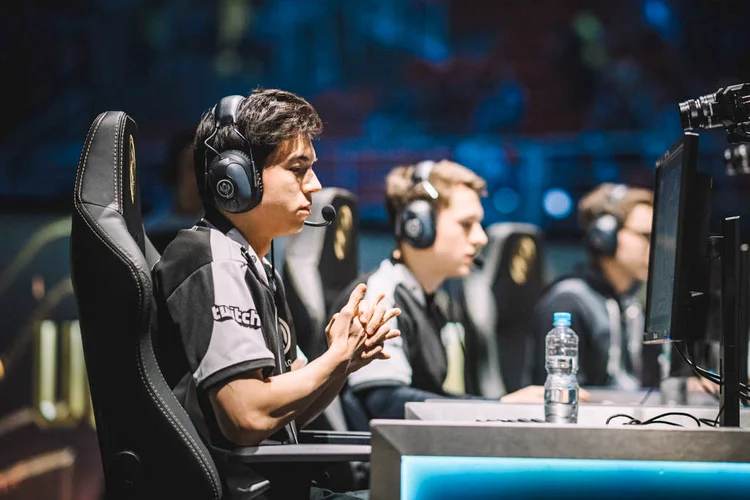 Brasil tem quase 28 milhões de praticantes de e-sports. (Riot Games/Getty Images)