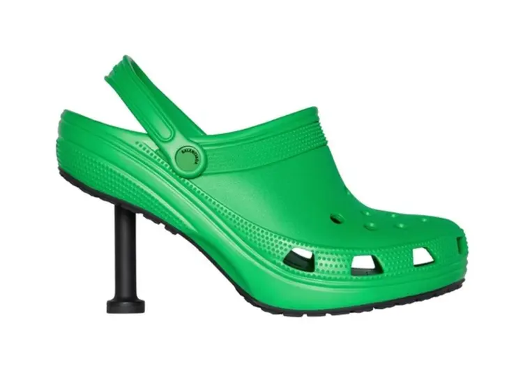 Crocs ganha salto fino em collab com a Balenciaga. (Balenciaga/Reprodução)