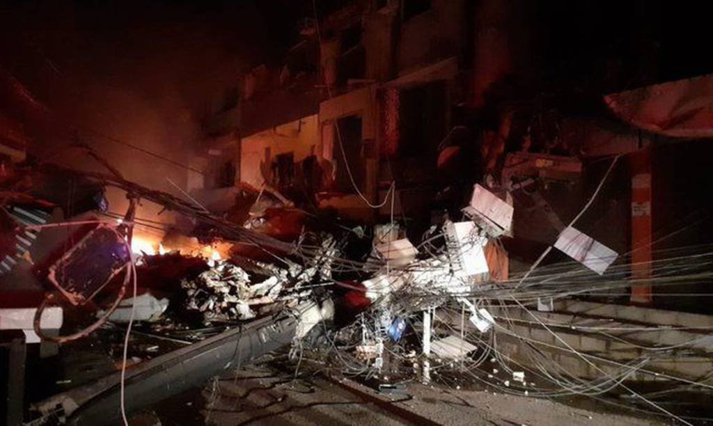 Desabamento de prédio residencial deixou ao menos dois mortos (Centro de Operações Rio/Divulgação)