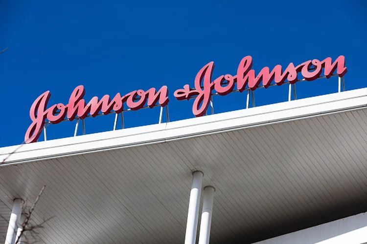 J&J: faturamento da empresa teve expectativa reduzida por analistas (David Benito/Getty Images)