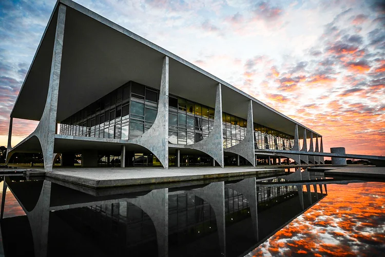 Palácio do Planalto, em Brasília, sede da Presidência da República: governo Bolsonaro está cada vez mais parecido com o da ex-presidente Dilma, diz Verde Asset | Foto: Marcelo Camargo/Agência Brasil (Marcelo Camargo/Agência Brasil)