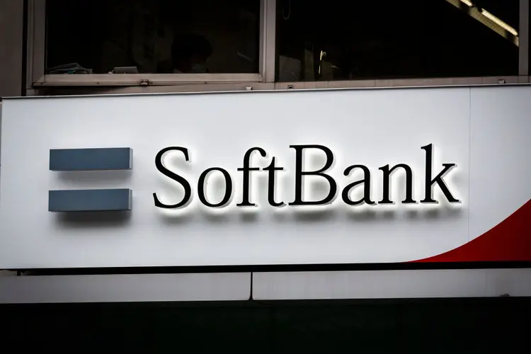 Softbank: De acordo com Alex Szapiro, chefe do SoftBank no Brasil, os reinvestimentos do banco também visam aliviar as necessidades imediatas de caixa (Yuichi Yamazaki / Colaborador/Getty Images)