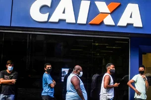 Fundo paga R$ 140 milhões por agências bancárias da Caixa e Santander