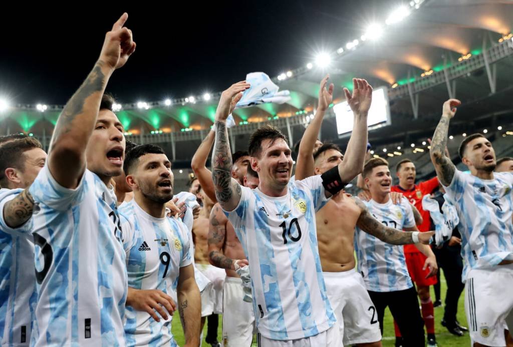 Messi comemora com a seleção argentina: fim de 28 anos de jejum do futebol do país (Reuters/Amanda Perobelli)