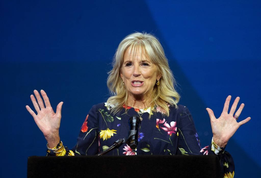 Jill Biden e Macron vão a Tóquio para a Olimpíada (e para fazer política)