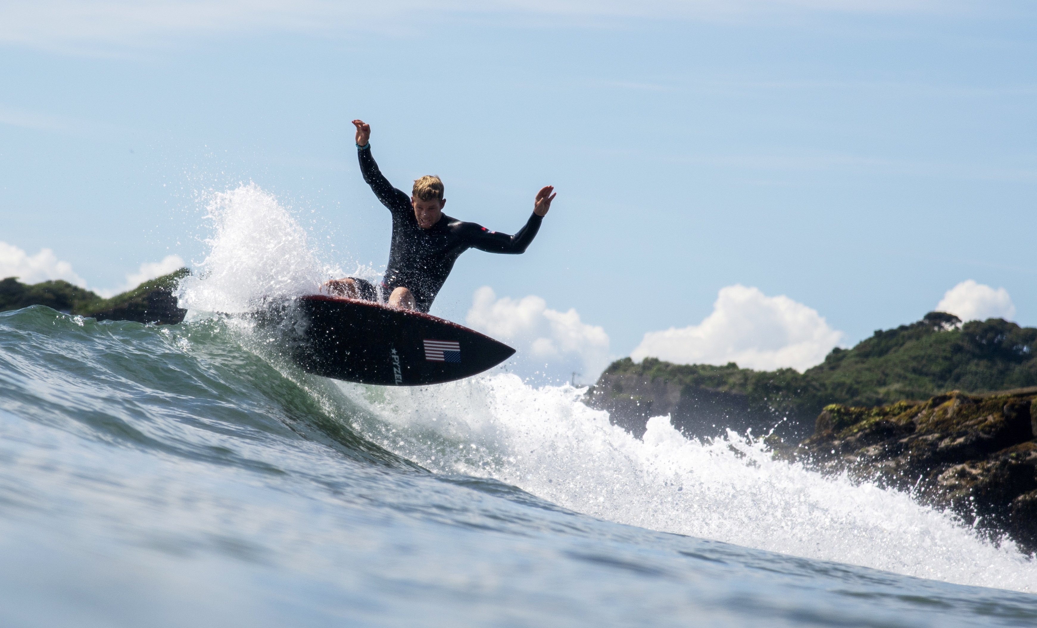 Tóquio prevê tufões, mas surfistas dizem: que venham