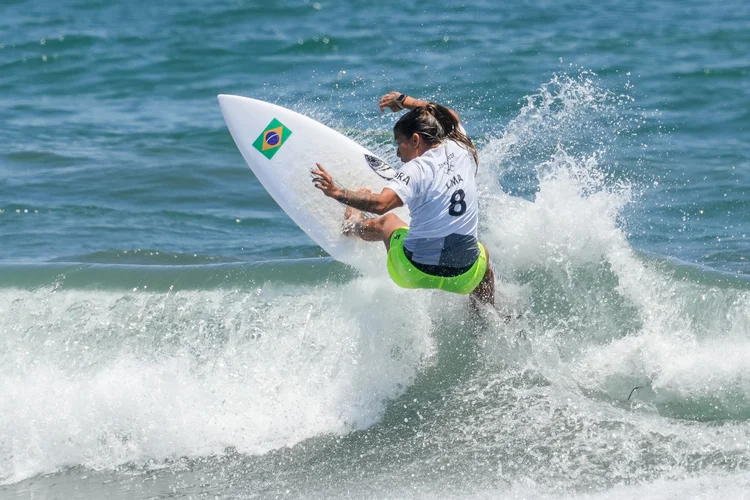 Silvana Lima na primeira bateria feminina de surfe dos Jogos de Tóquio (Andrew NellesAndrew Nelles-USA TODAY Network/Reuters)