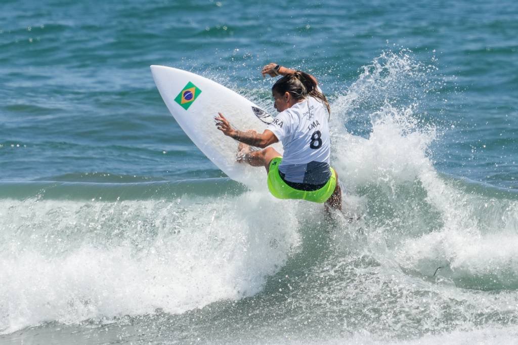 Olimpíadas: oitavas do surfe começam neste domingo com quatro brasileiros