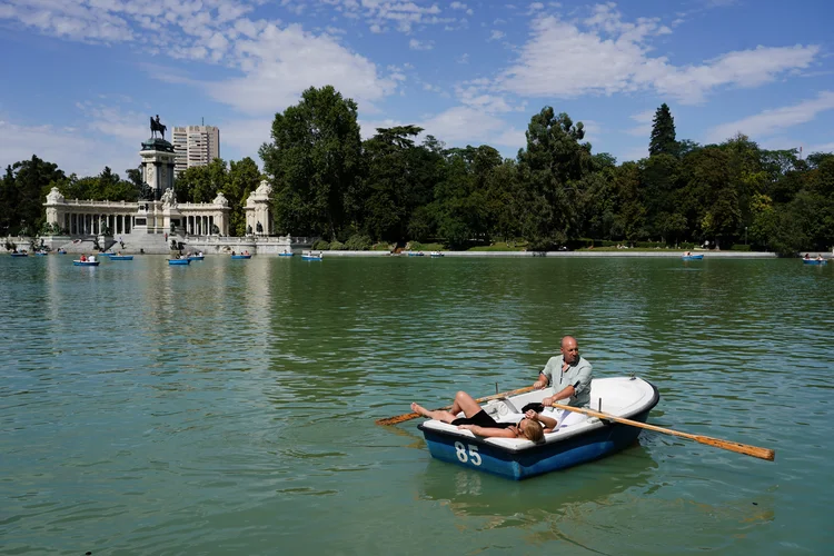Parque do Retiro, em Madri. (Juan Medina/Reuters)