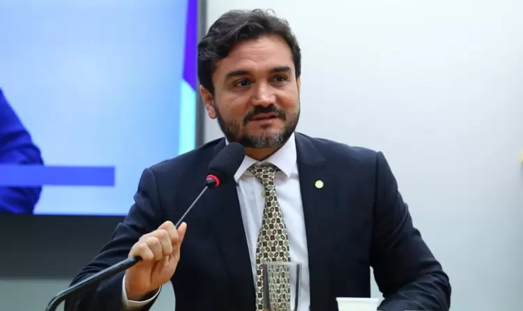 Deputado Celso Sabino é relator da segunda fase da reforma tributária na Câmara (Vinicius Loures/Câmara dos Deputados/Divulgação)
