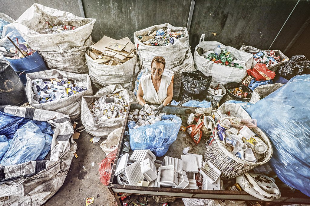 A corrida da reciclagem: como gigantes de embalagens transformam resíduo em negócio