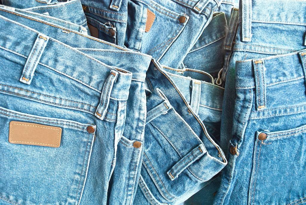 Chega de comprar jeans com lavagem de greenwashing