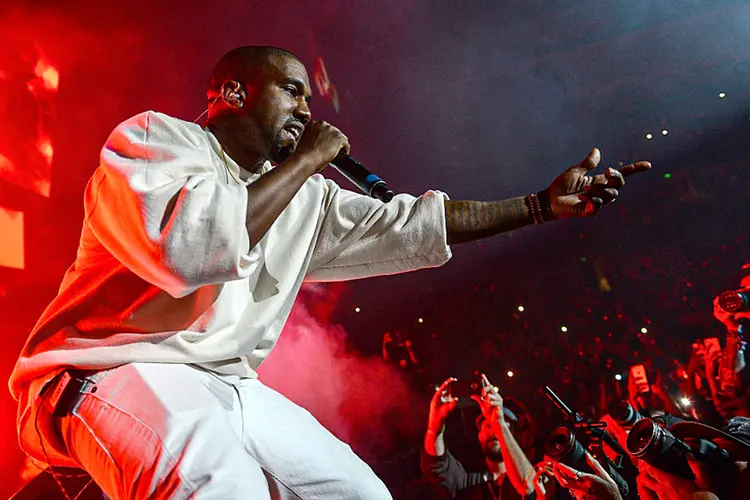 Rapper Kanye West em show na Califórnia (Scott Dudelson/FilmMagic/Getty Images)