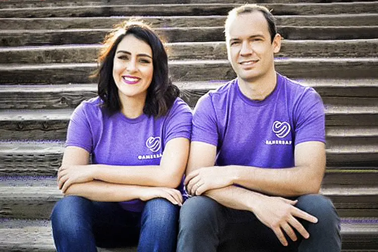 Maria Oliveira e Rodrigo Tamellini, fundadores da GamerSafer: startup quer trazer segurança a jogadores e recebeu aporte de R$3,2 mi (GamerSafer/Divulgação)